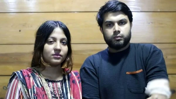 গাজীপুরে বিদ্যুৎ সংযোগ বিচ্ছিন্ন করে বাসায় হামলা, আহত দম্পতির অভিযোগ মামলা নেয়নি পুলিশ